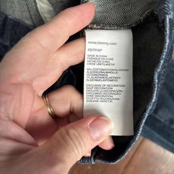 Tommy Hilfiger Fitted Jean Jacket Denim Size XS Navy Blue Classic - Picture 2 of 5